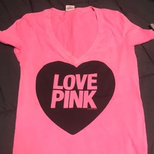 Victoria’s Secret ‘Pink’ tee